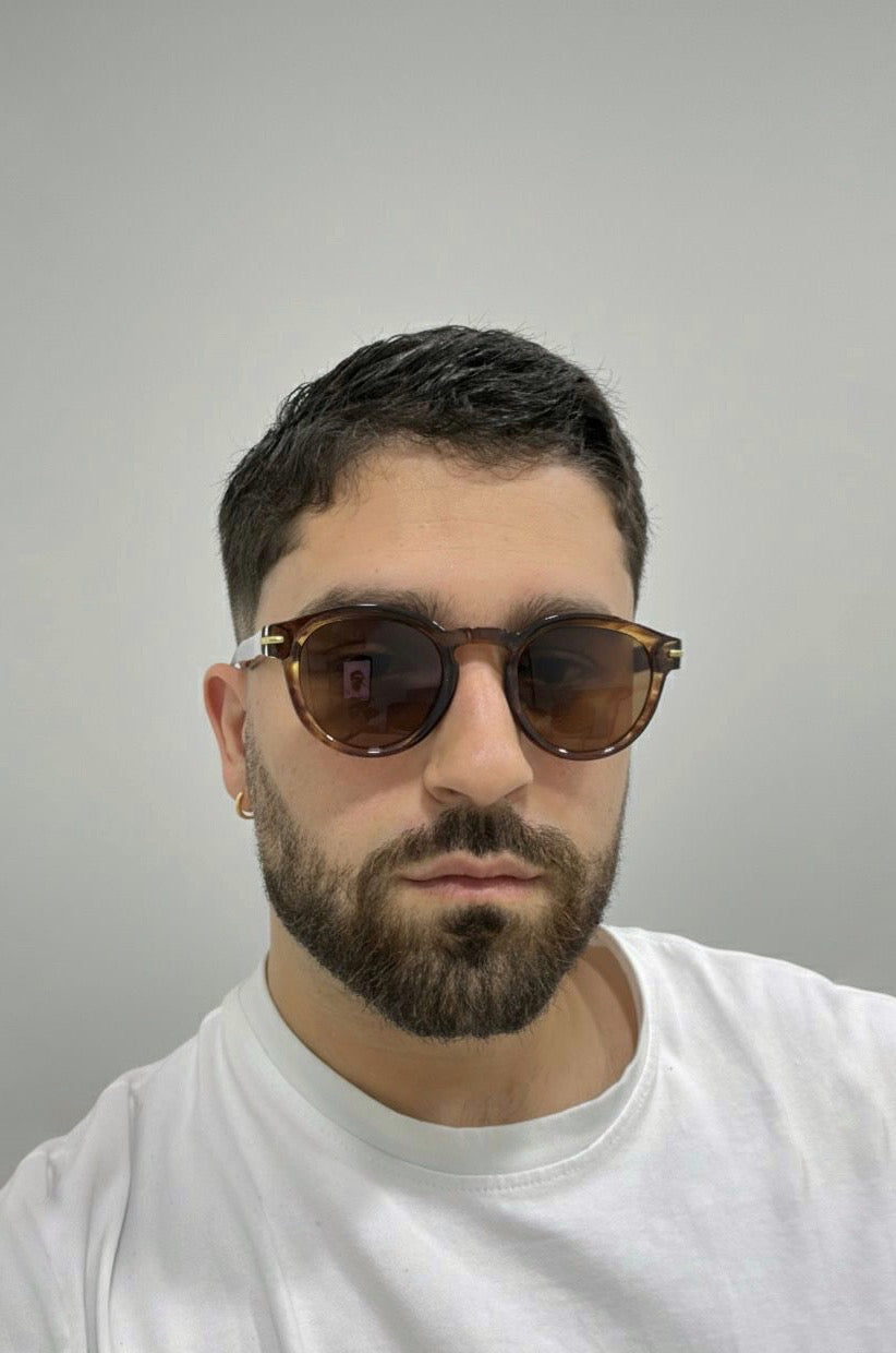 Tomás